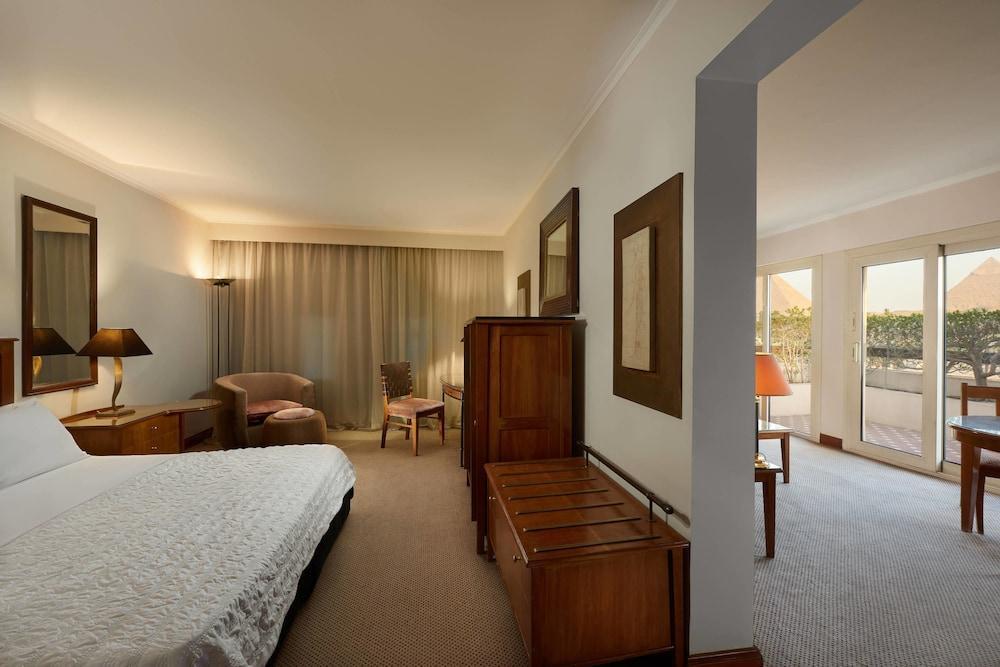 Le Meridien Pyramids Hotel & Spa Giza Extérieur photo